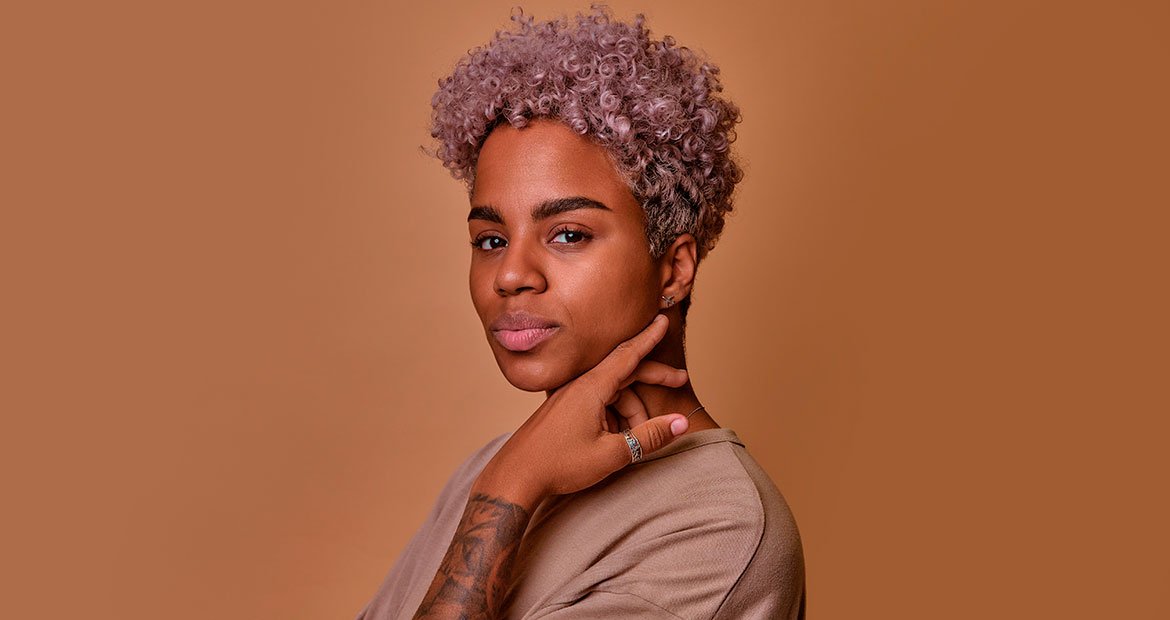 Saiba como finalizar o cabelo cacheado curto | L'Oréal Paris